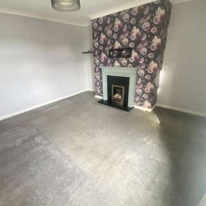 2 bed flat to rent in Meadow Terrace, Houghton le Spring - Photo 2