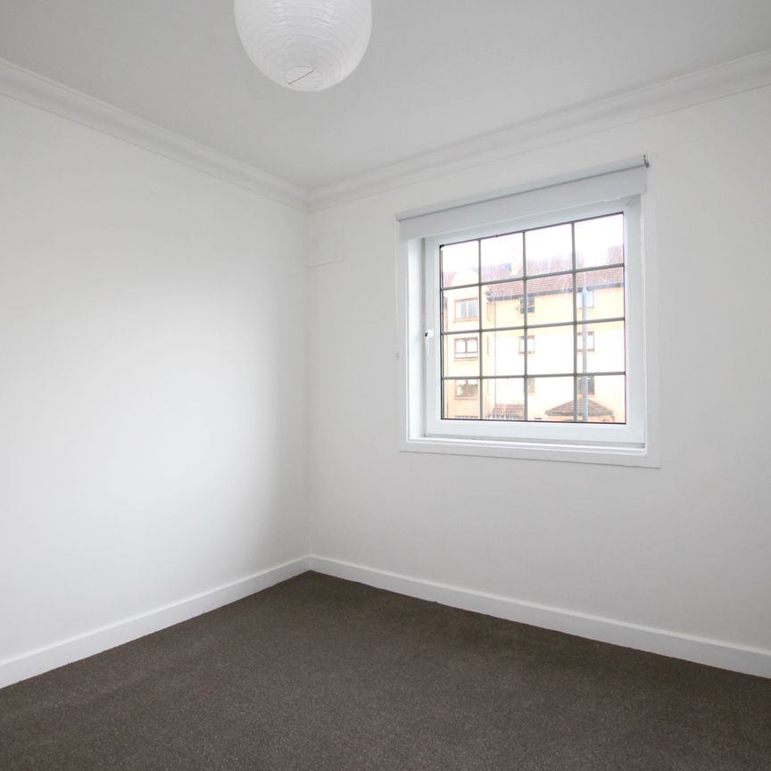 Craighaw Street, Faifley, West Dunbartonshire - Photo 1