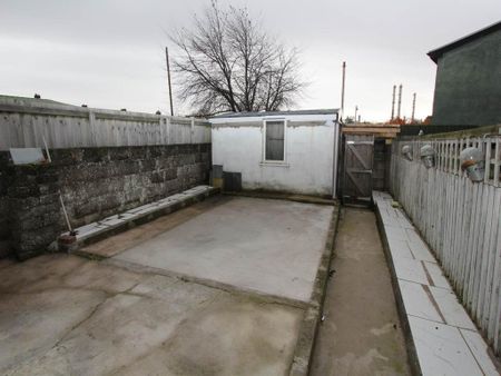 3 bedroom terraced house to rent - Photo 3