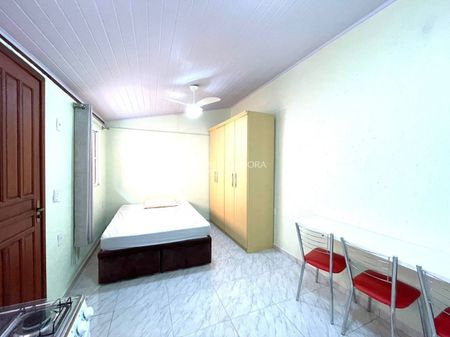 Kitnet com 1 quarto e 20m² para alugar em Pantanal, Florianópolis. - Foto 2