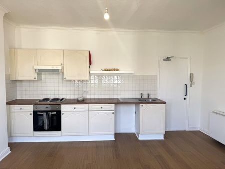 Bedsit to rent - Photo 3