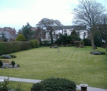 studio/bedsit bedsit/studio in Southport (inc. Ainsdale/Birkdale) - Photo 1