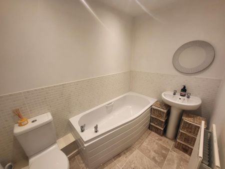 2 bedroom apartment to rent - Photo 5