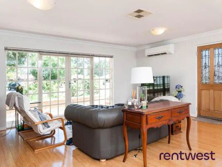 “Impressive home located in a cul de sac” - Photo 4