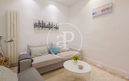 Flat for rent in calle Ibiza. - Photo 3