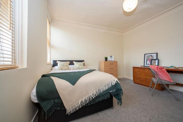 5 bedroom townhouse to rent - Photo 1