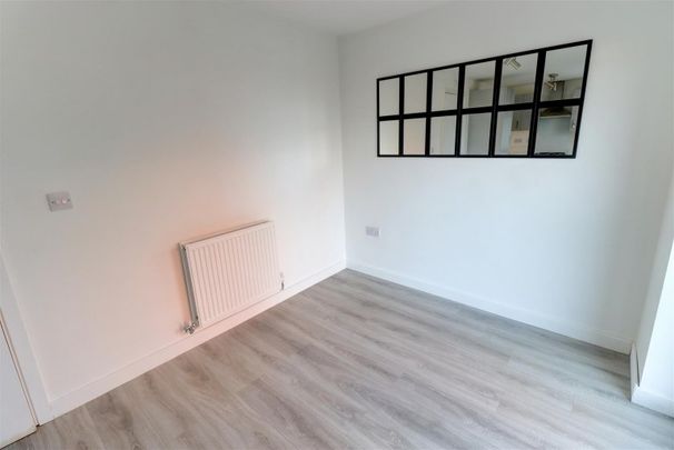 3 BED House To rent - Photo 1