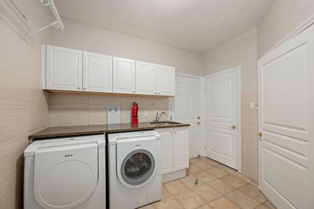 For Lease - 537 Crestwood Drive Unit# 1, London South, Ontario - Photo 2
