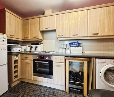 2 bedroom apartment to rent - Photo 3