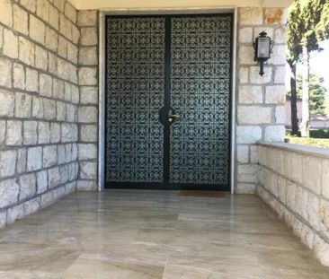 MOUGINS - BELLE VILLA 9 PIÈCES A LOUER MEUBLÉ LONGUE DURÉE - DOMAIN... - Photo 3