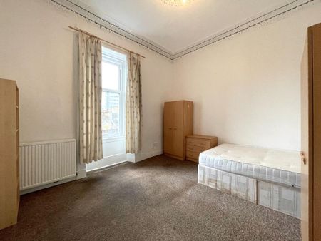 4 bedroom flat to rent - Photo 5