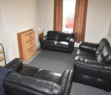 2 bedroom house to rent - Photo 2