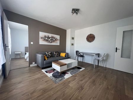 Location Appartement 2 pièces 35m² ST NAZAIRE 44600 - Photo 3