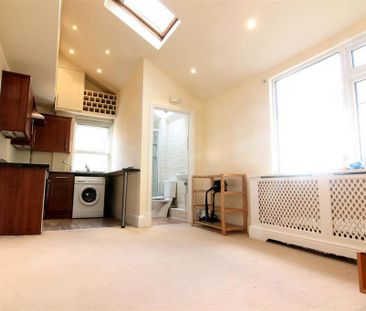 Studio to rent - Photo 5