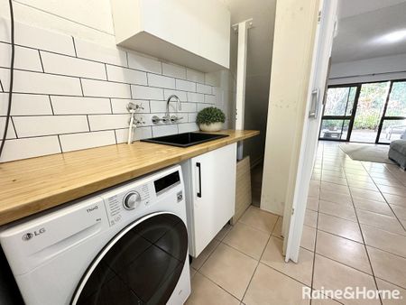 2 BEDROOM : 2 BATHROOM : FULLY FURNISHED: POOL : CLOSE TO TOWN & BEACH - Photo 4