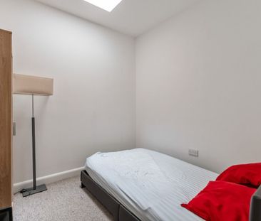 Apt 1, 89 Malone Avenue, Belfast BT9 6EN - Photo 4