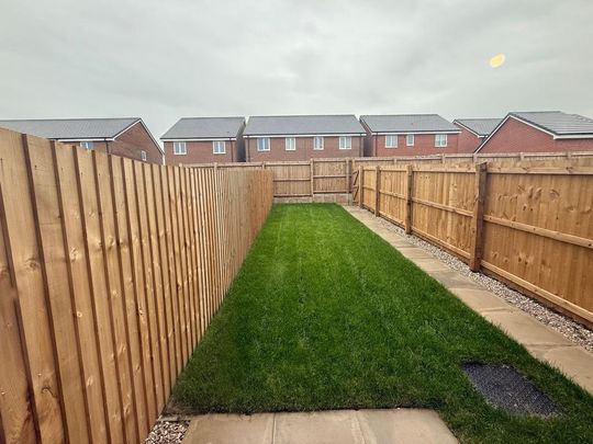 3 bedroom terraced house to rent - Photo 1