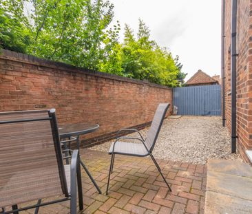 Flat 4, Lodge Farm Gardens - Photo 4