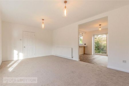 4 bedroom detached house to rent - Photo 3