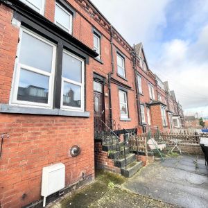 1 bedroom property to rent - Photo 2