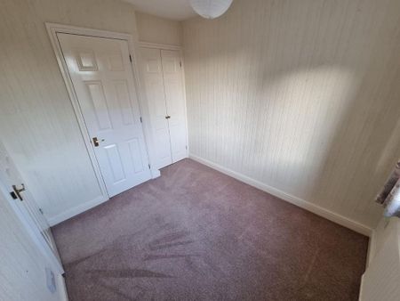 2 bedroom property to rent - Photo 3