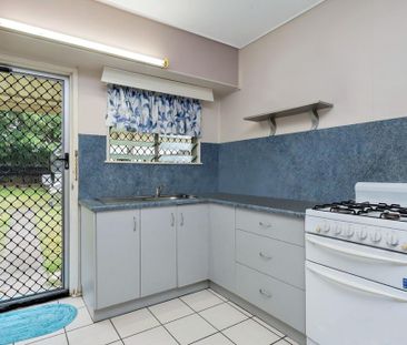 Comfort, Convenience & Space in the Heart of Kirwan! - Photo 4