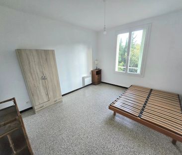 Location Appartement 5 pièces 87m² AIX EN PROVENCE 90ème - Photo 6
