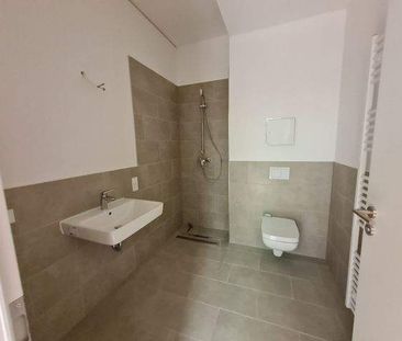 Schicke 2-Zimmerwohnung mit Parkett und Terrasse guter Energieeffiz... - Photo 2