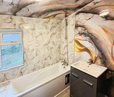 2 bedroom terraced house to rent - Photo 5