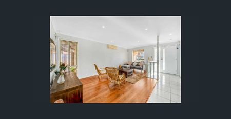 Impressive 5-Bedroom Home Designed for Modern Family Comfort - Photo 5