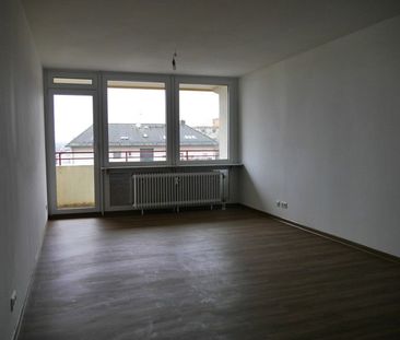 ﻿Schöne 2-Zimmer-Wohnung mit Tageslichtbad und Balkon in Maintal-Bi... - Photo 2