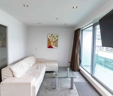 1 bed with city view in Wellington City - Photo 3