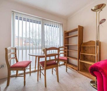 Laleham Road, Shepperton, Surrey, TW17 - Photo 2