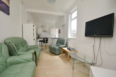 Standish Road, Fallowfield, Manchester, M14 - Photo 1