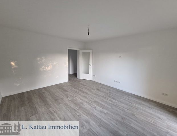 M 21 ST.MAGNUS- sanierte 3 Zimmerwohnung im 1. Obergeschoss mit einem Balkon- - Foto 1