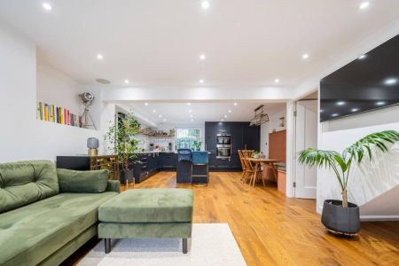 5 bedroom terraced house to rent - Photo 5