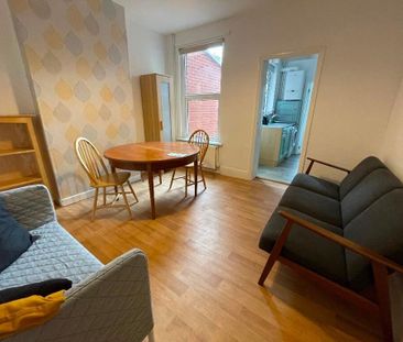 5 bedroom house to rent - Photo 2