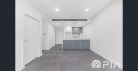 Stunning designer apartment for lease NOW! - Photo 3