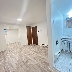 À Louer – 2 ½ –5174 Ave, App. C . Bourbo - Photo 2
