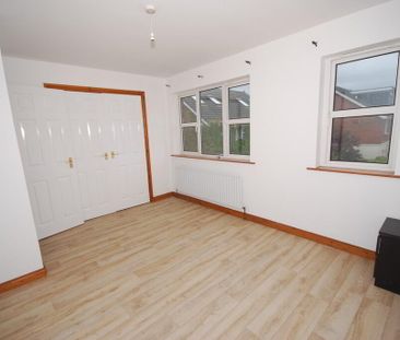 4 Ardenlee Green, Ravenhill, BT6, Belfast - Photo 4