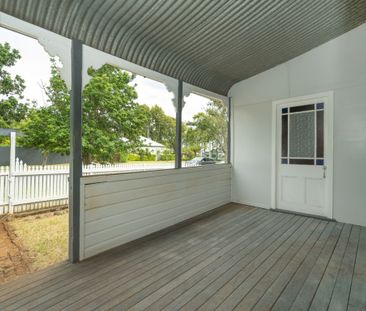 Inner city living in a quiet cul de sac - Photo 3