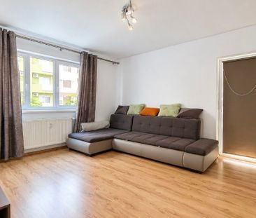 Apartament de inchiriat cu 3 camere, Prima Nufarul - Fotografie 2