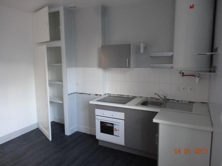 Location Appartement 2 pièces 39m² VILLEURBANNE 69100 - Photo 2