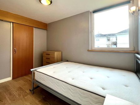 14c Lesley Heights, Glassillan Grove, Greenisland, BT38 8TB - Photo 4