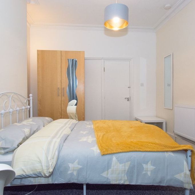 Room in a Shared House, St Albans Road, LE2 - Photo 1