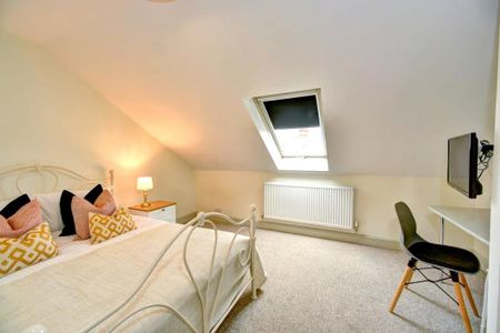 7 bedroom terraced house to rent - Photo 3