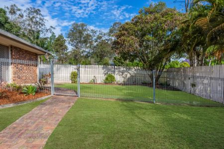 2/117B Pine Mountain Road, Brassall QLD 4305 - Photo 5