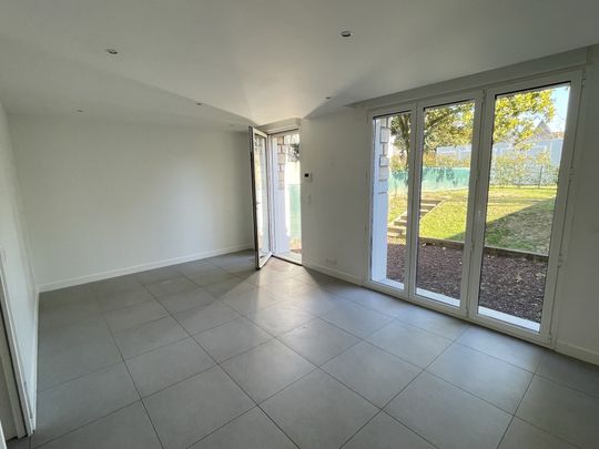 Location Appartement 2 pièces 48m² LA VARENNE ST HILAIRE 94210 - Photo 1