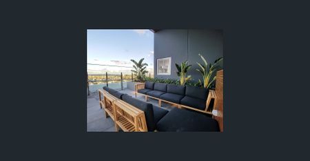 One bedroom apartment at centre of cultural precinct - Photo 4