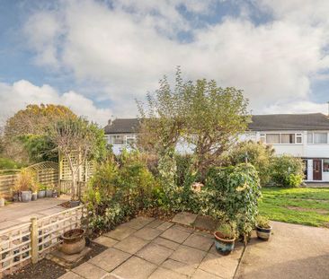 3 bedroom terraced house to rent - Photo 1